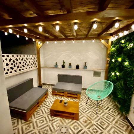 Precioso ático con terraza en el centro de Madrid Amazing penthouse in Madrid Center Exterior foto